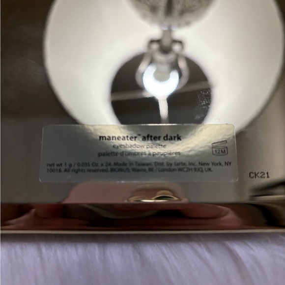 Tarte Maneater After Dark Eyeshadow Palette - Picture 7 of 11